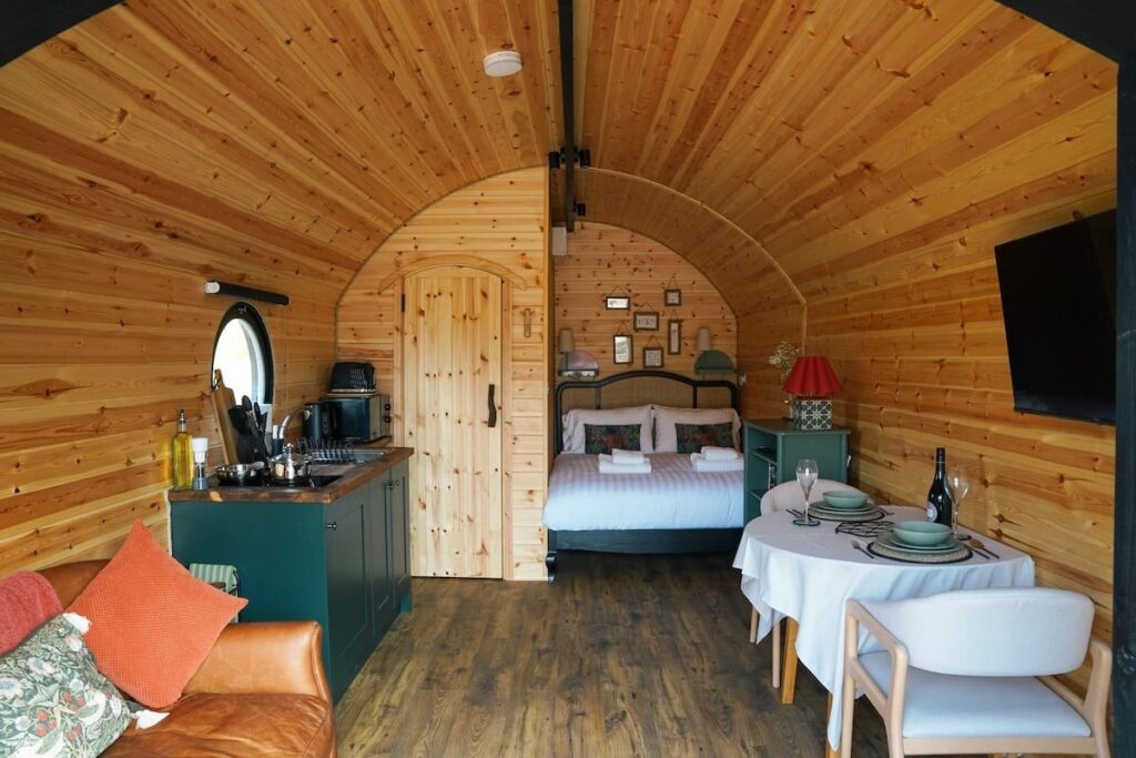 Ty Nansi Glamping Pod inside
