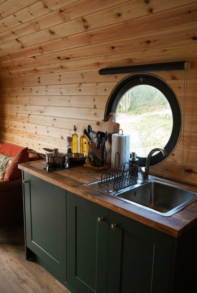 Ty Nansi Glamping Pod kitchen